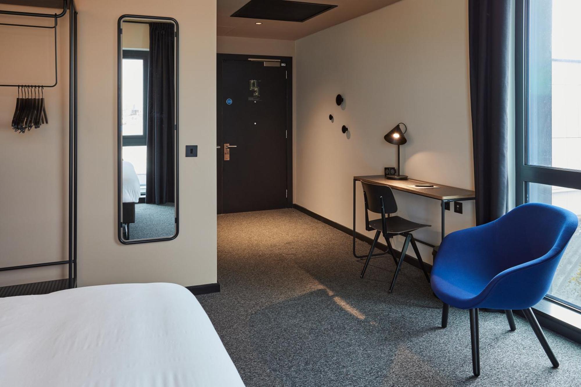 The Social Hub Glasgow Room photo